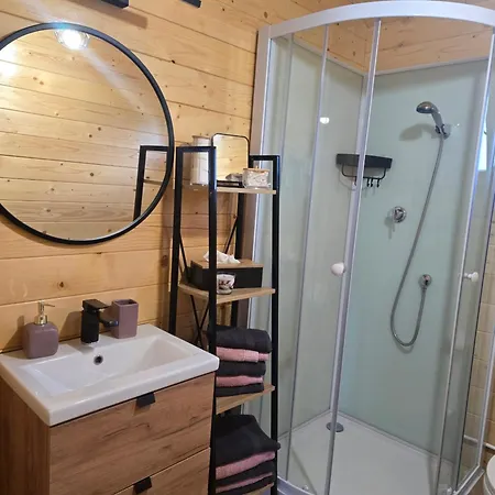 Letniskowe Przy Straznicy Holiday home