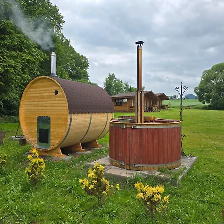 펜션 Letniskowe Przy Straznicy