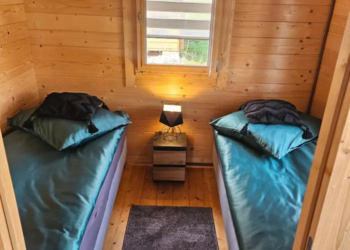 Letniskowe Przy Straznicy Holiday home *